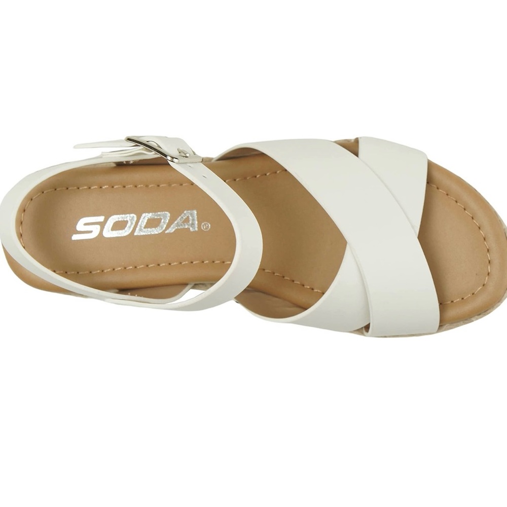 🤍BRAND NEW🤍   KIDS White Picnic Soda Shoes